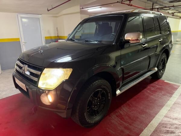 Pajero 2008 GLS Black Full Option - 4