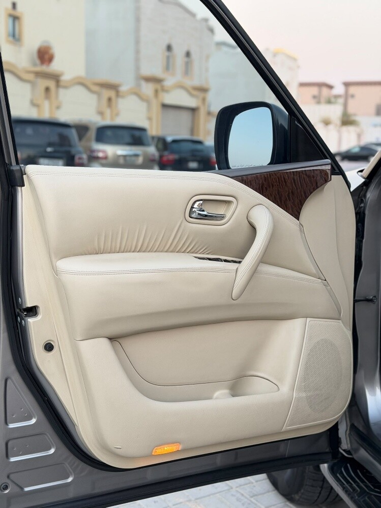 Nissan Patrol - 2
