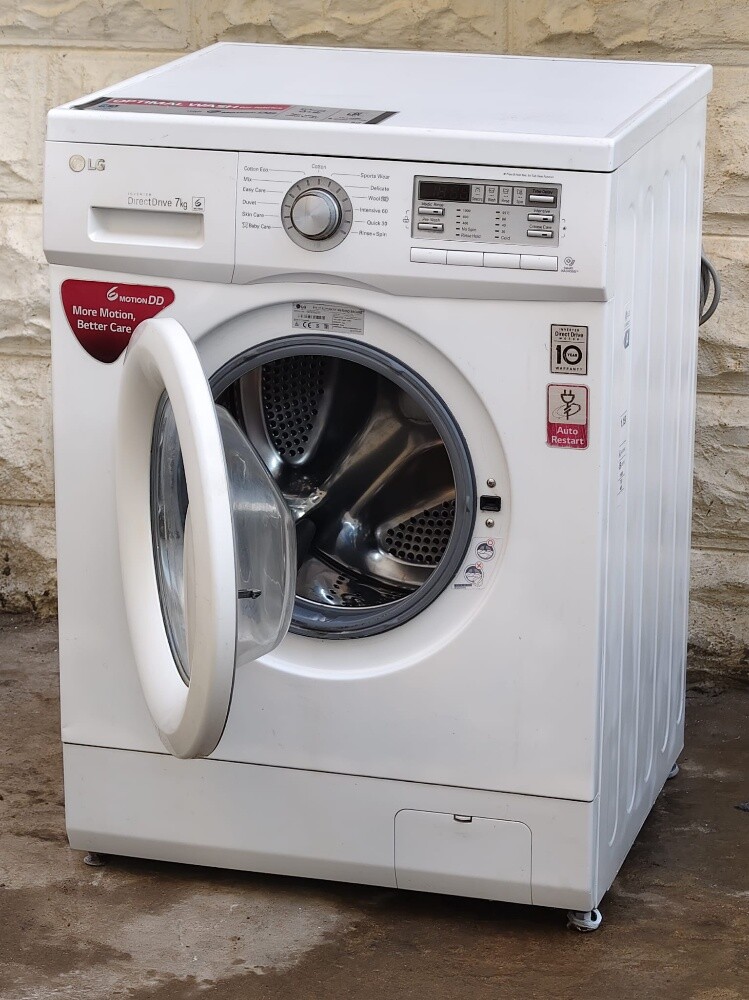 LG 7 kg Front door - 1
