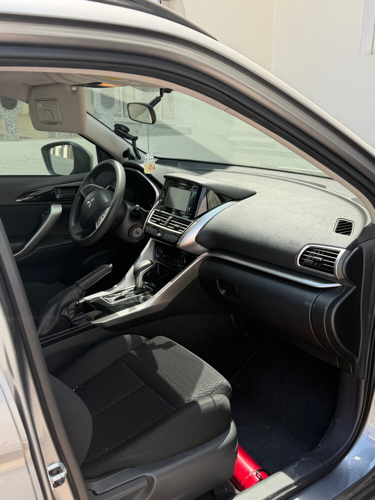 MITSUBISHI ECLIPSE CROSS 2020 - 8