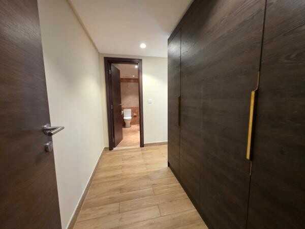 Spacious 3BR-Apartment | Fox Hills - 12