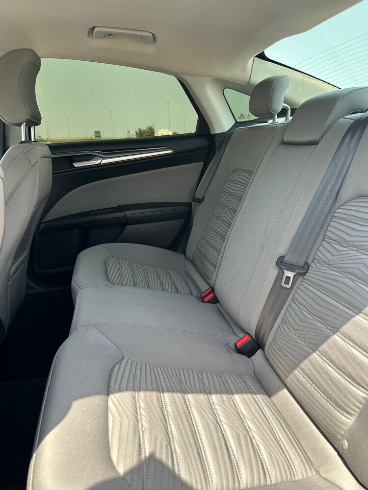Ford Fusion - 8