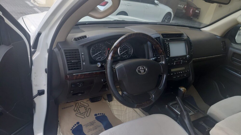TOYOTA LAND CRUISER FOR SALE - 7