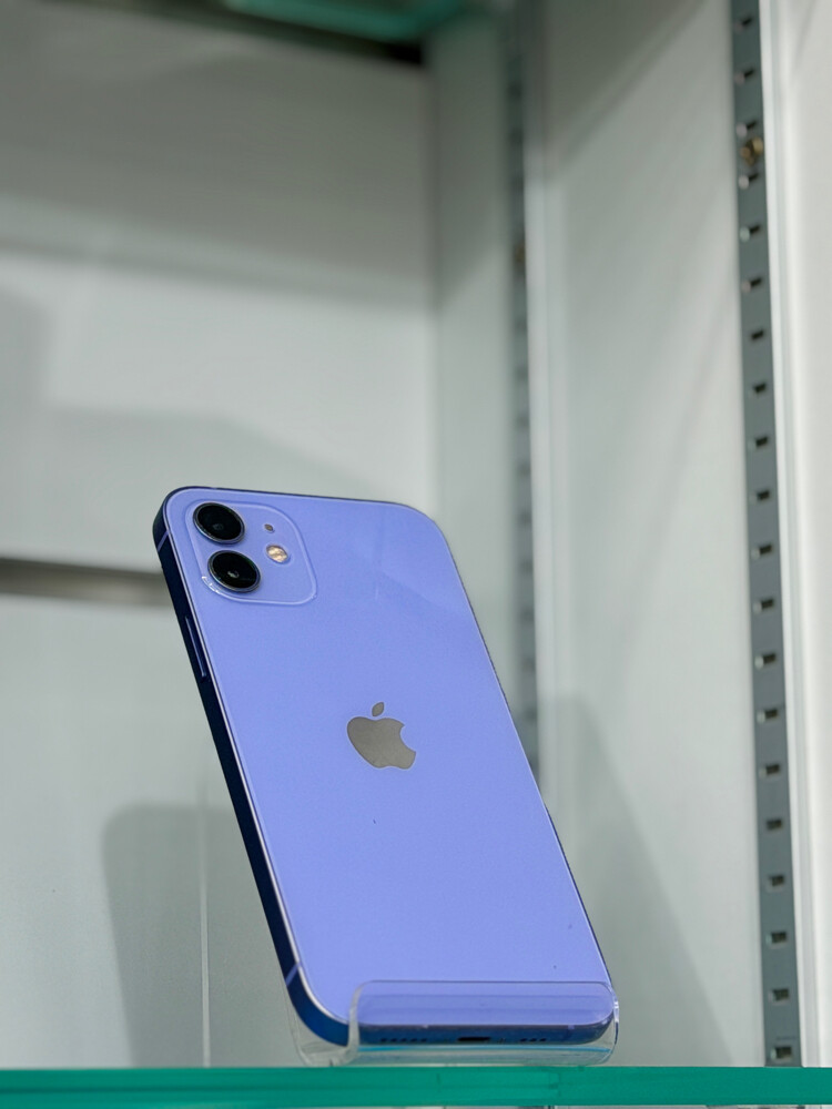 iPhone 12 - 1