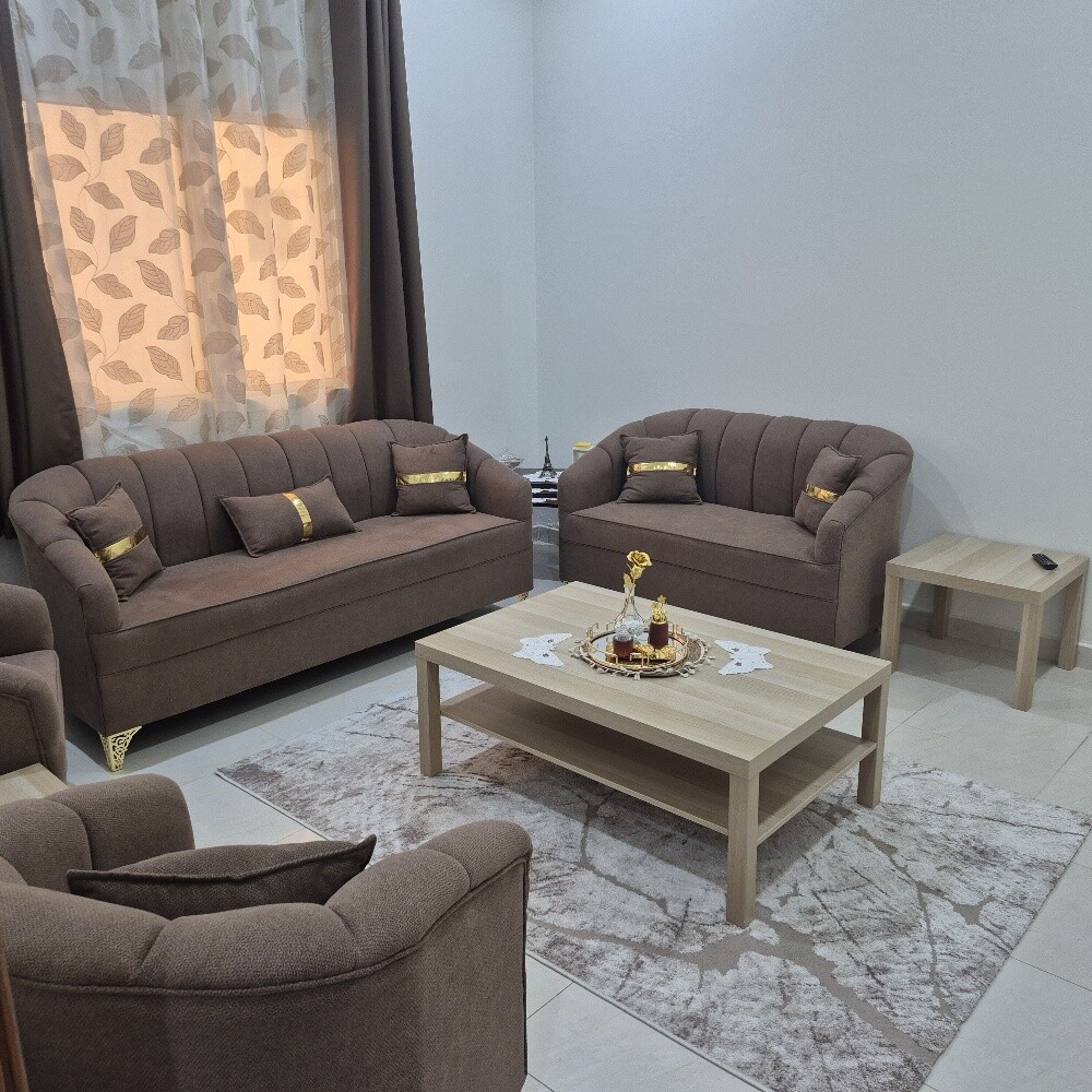 7 Seater Sofa set.Used3 Months only - 2