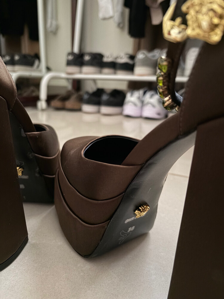 versace heels - 4