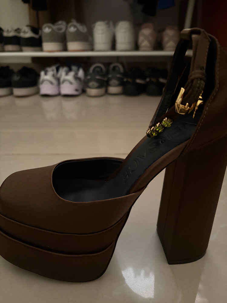 versace heels - 3