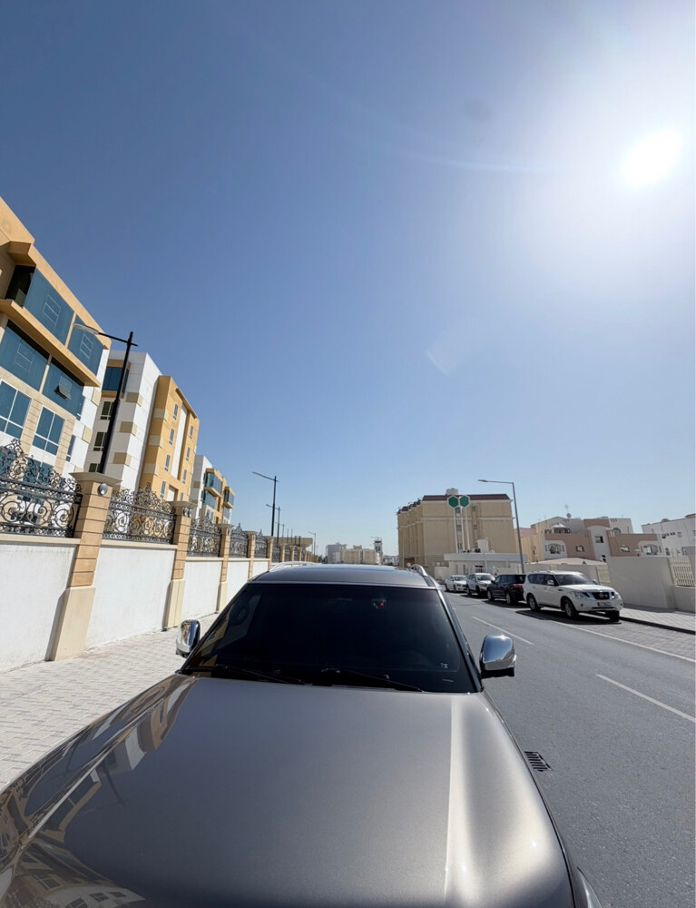 NISSAN PATROL PLATINUM/METALIC GREY - 12