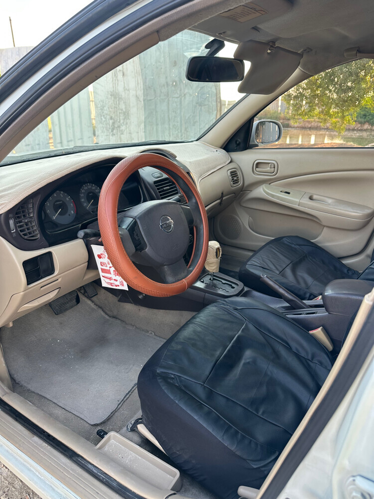 nissan sunny - 7