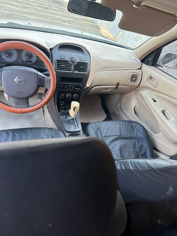 nissan sunny - 3