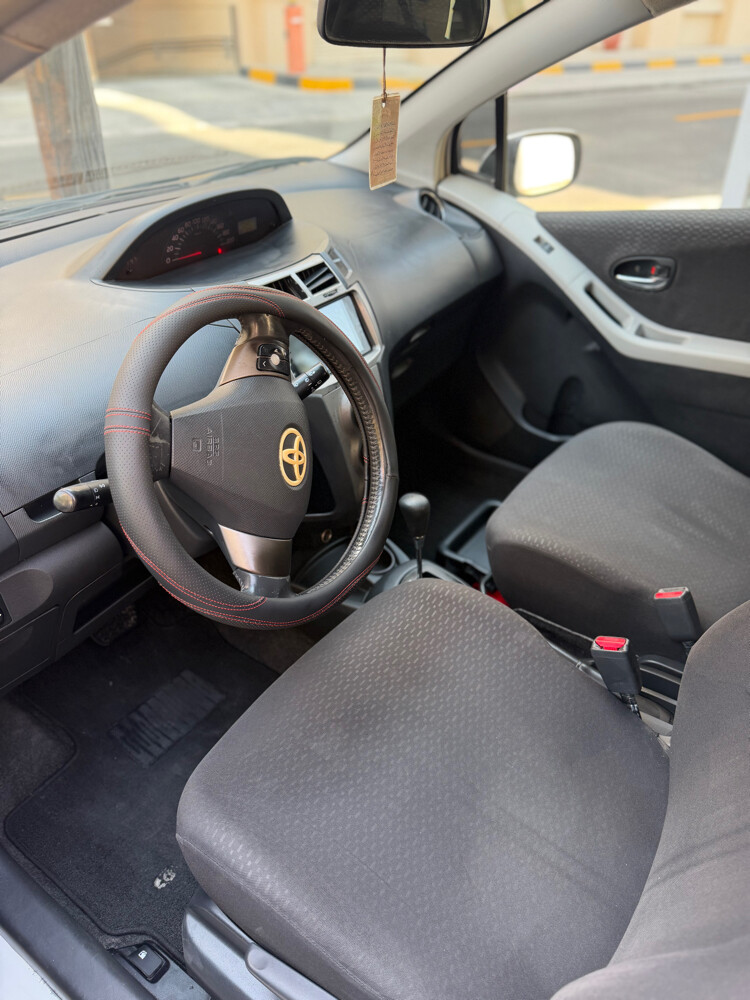 Toyota Yaris 2010 - 5