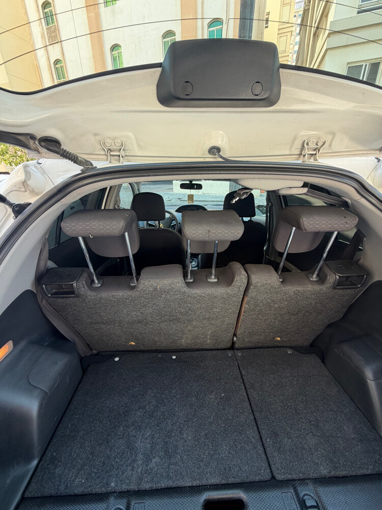 Toyota Yaris 2010 - 10