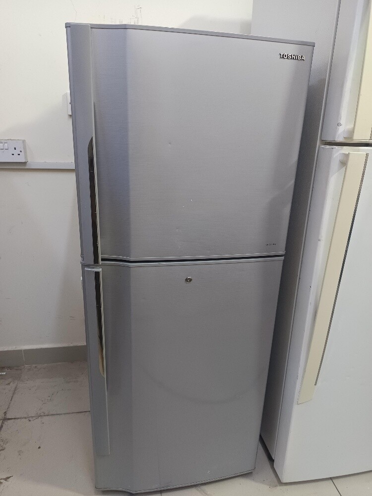 Toshiba fridge medium for sale - 1