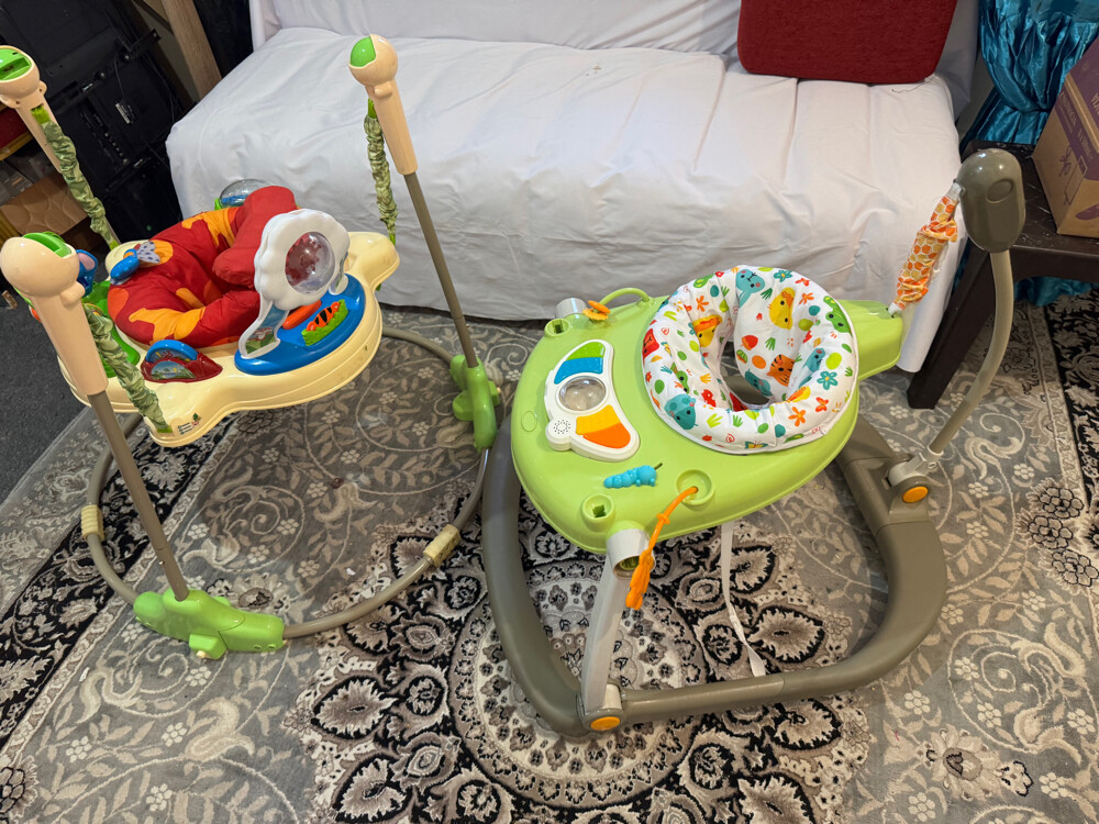 baby walkers & bouncer - 1