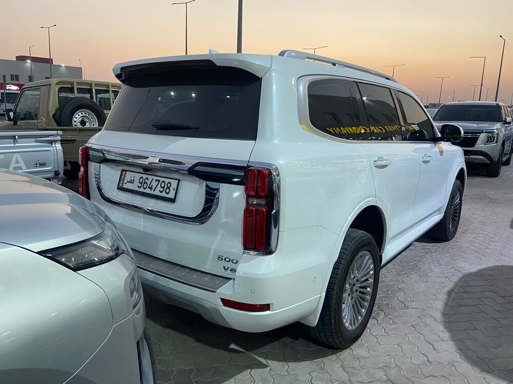Tank 2025 doha 500 white  - 2