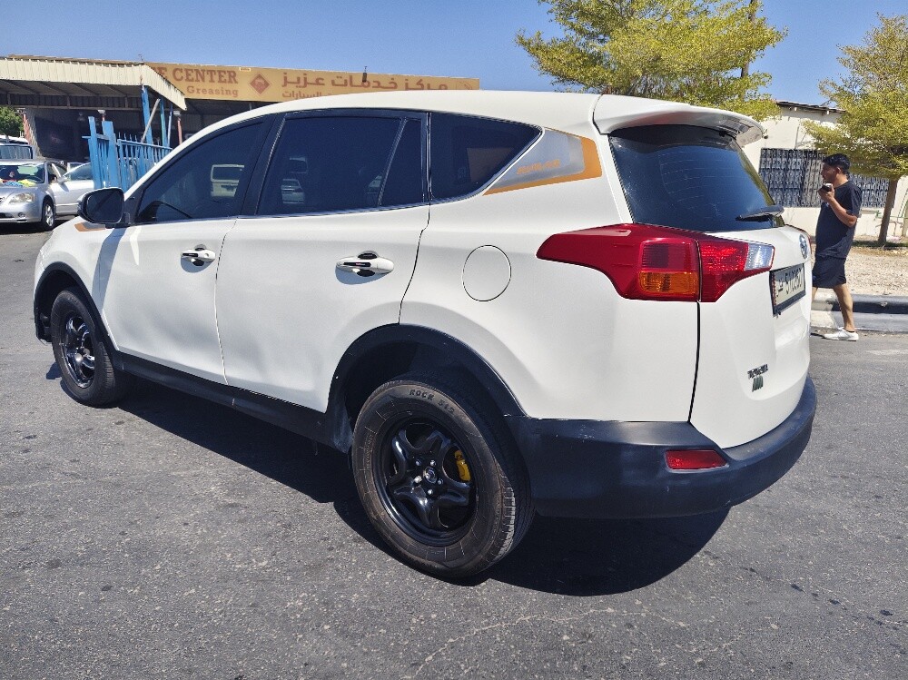 Toyota RAV4 2015 sale - 9