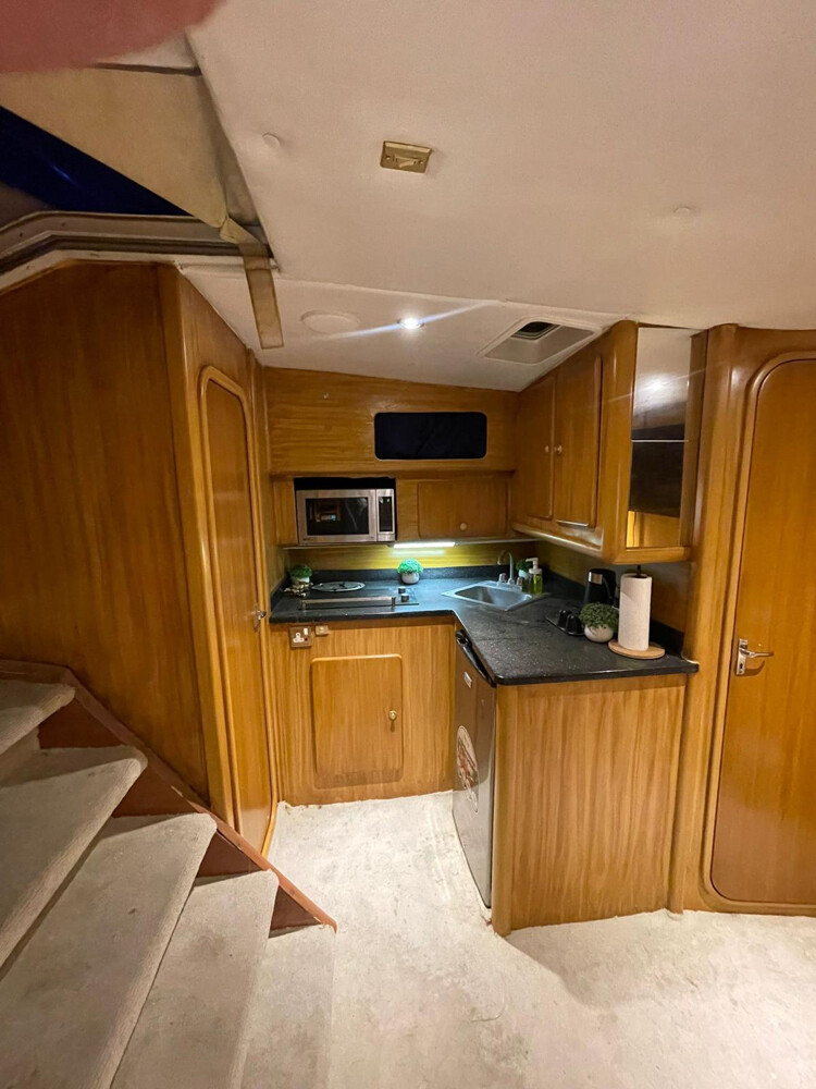 yacht - 3
