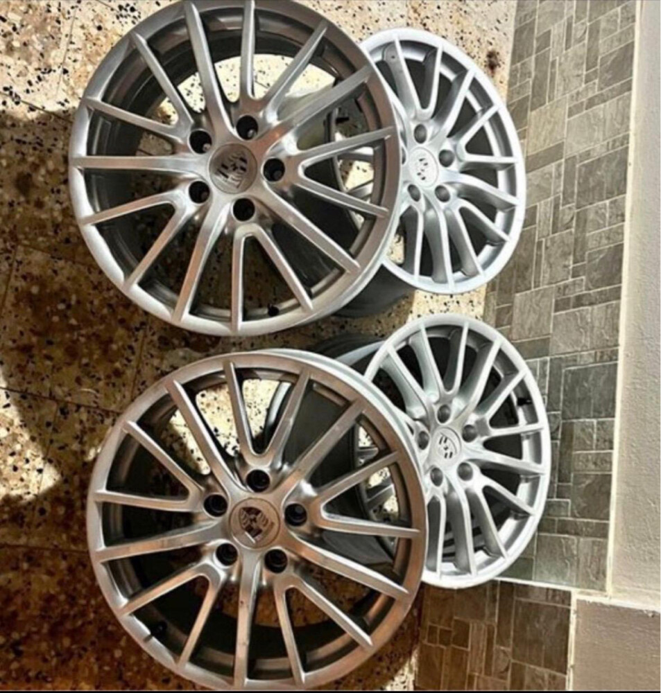 Porsche 911 rims - 1