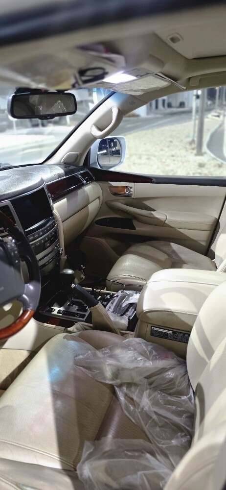 lexus lx570 - 10