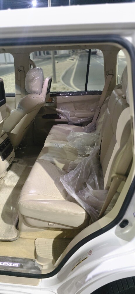 lexus lx570 - 9