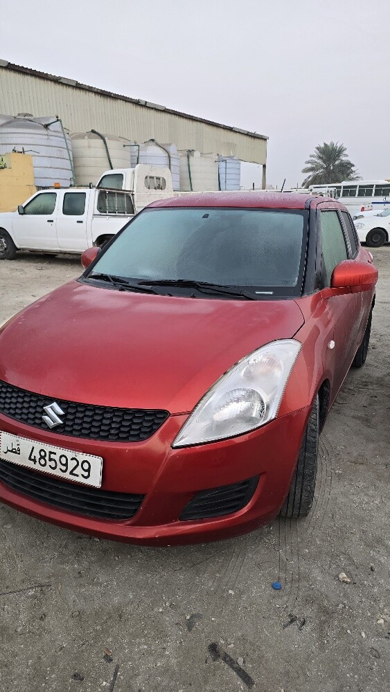 suzuki swift 2012 like new - 1