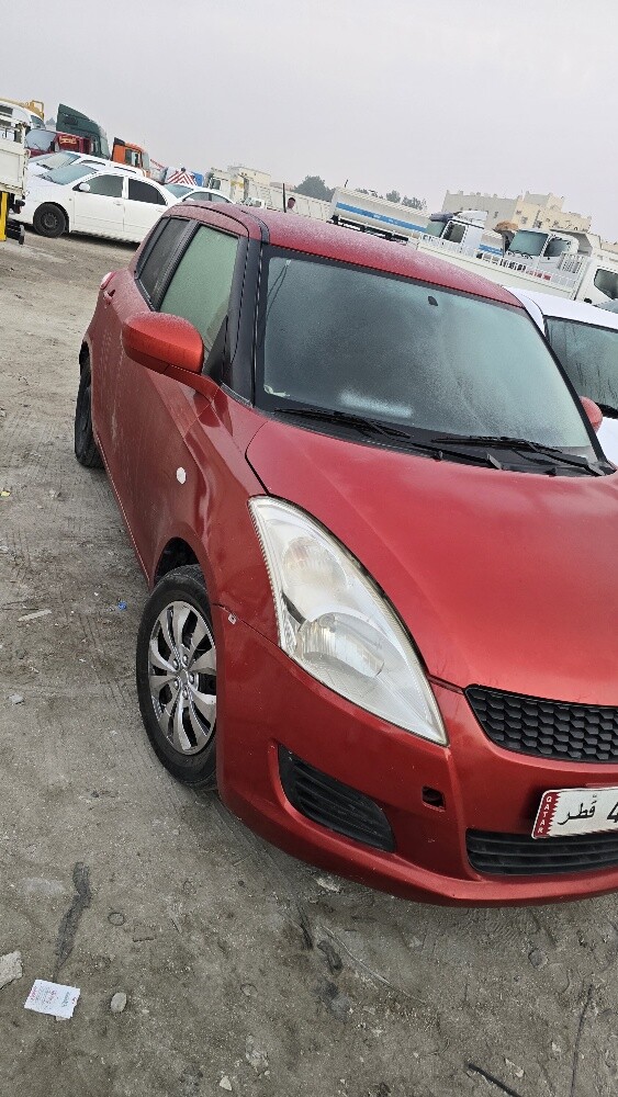 suzuki swift 2012 like new - 2