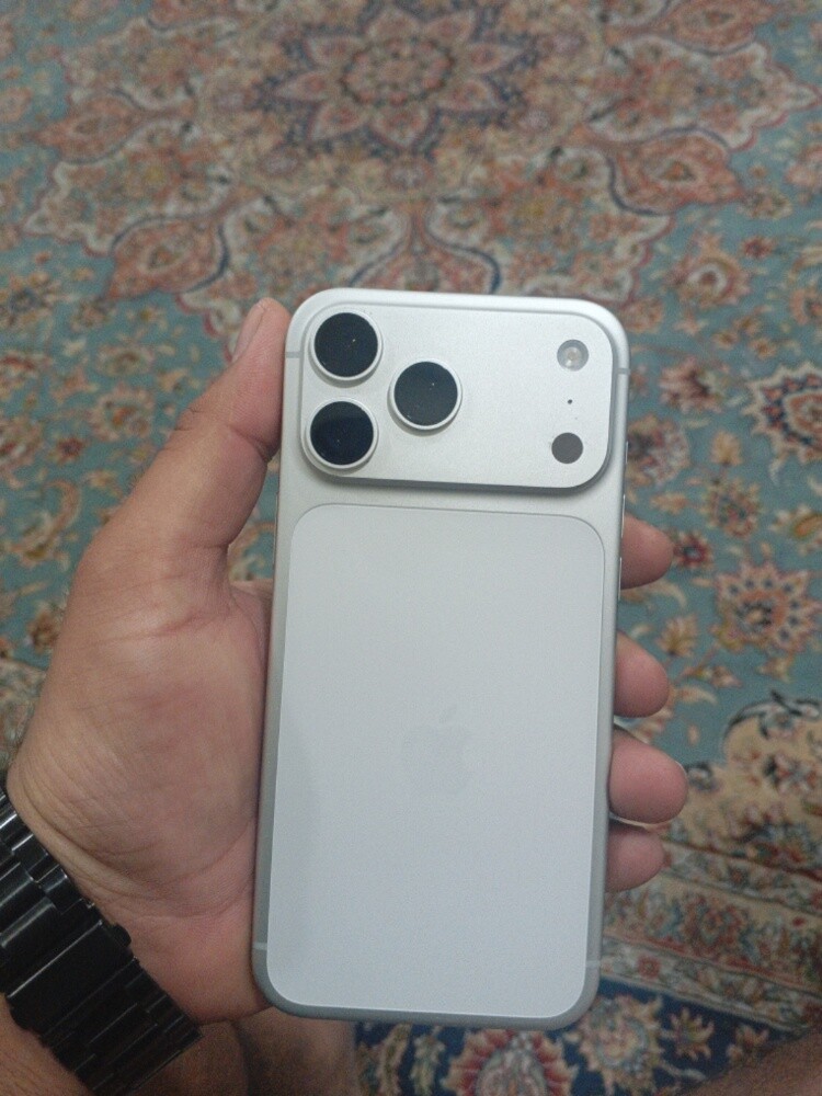 iphone 17 pro max - 1