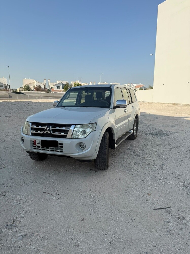 ميتسوبيشي باجيرو - 1