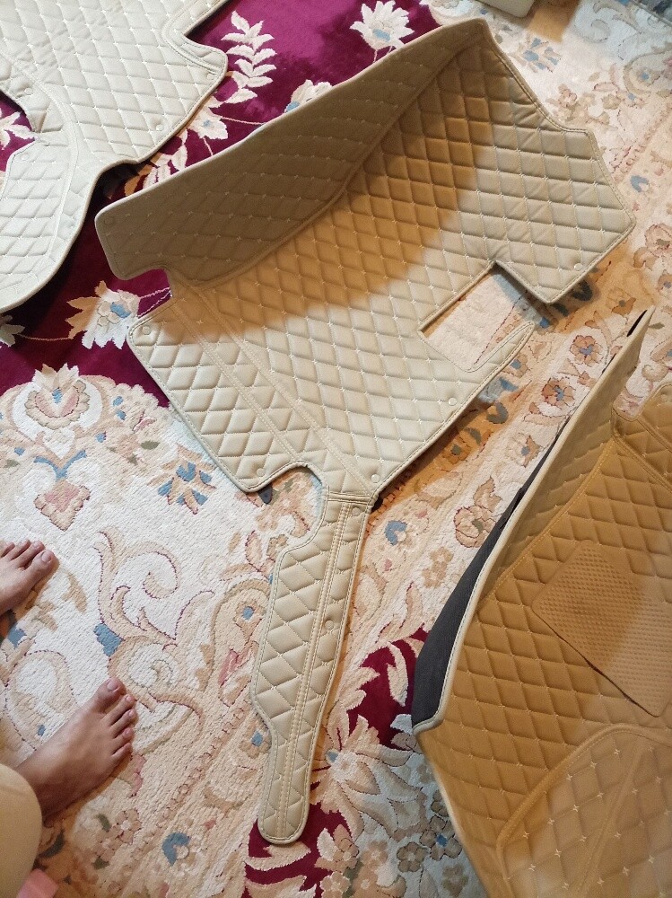 floor mats - 3