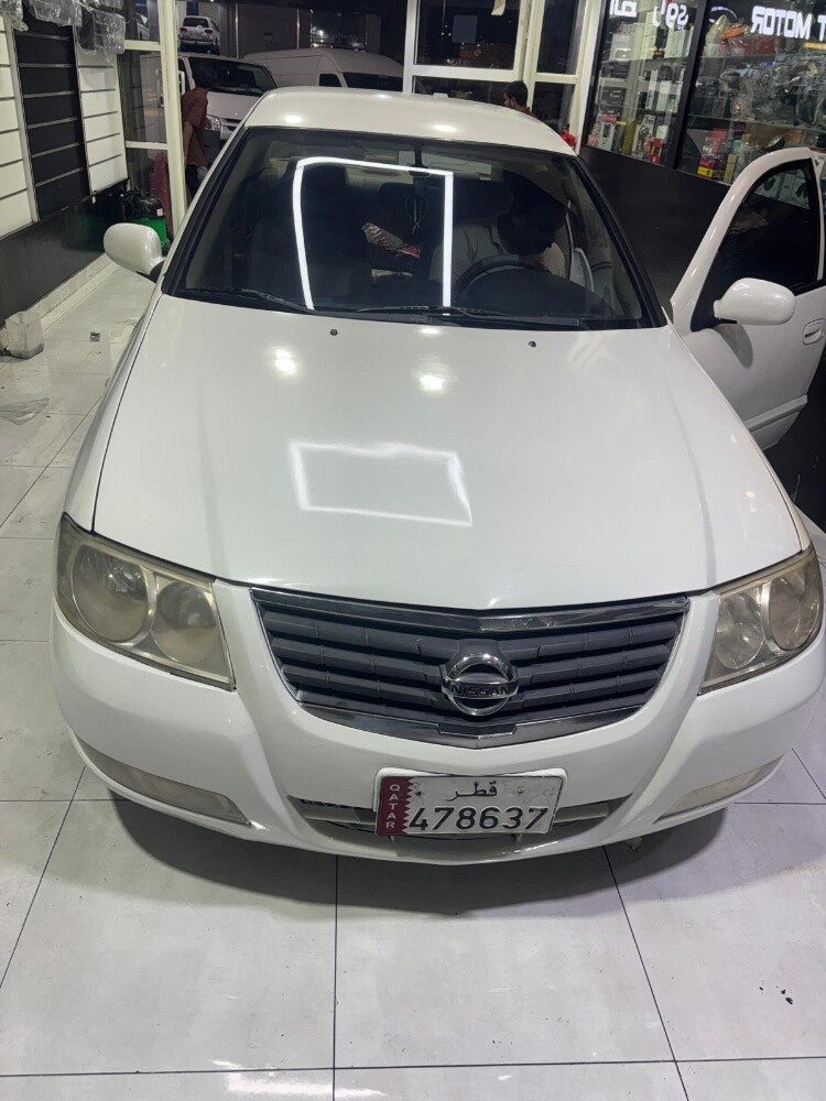 Nissan sunny 2012 - 1