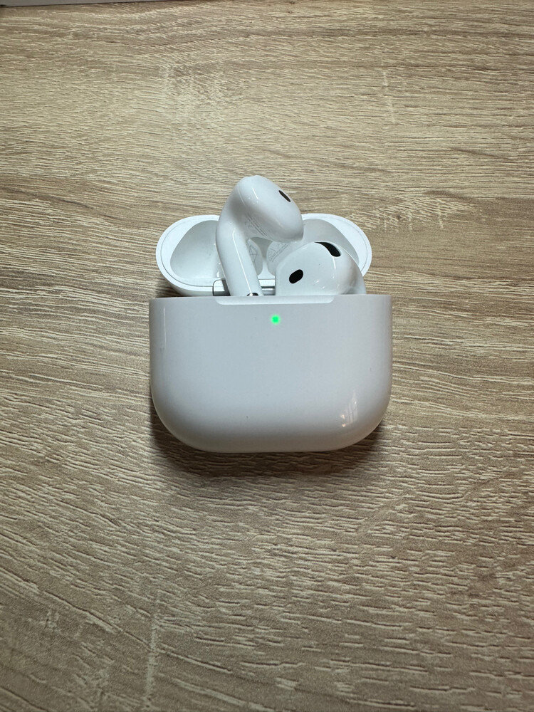 AirPods 4 with Active Noise Cancell - 11