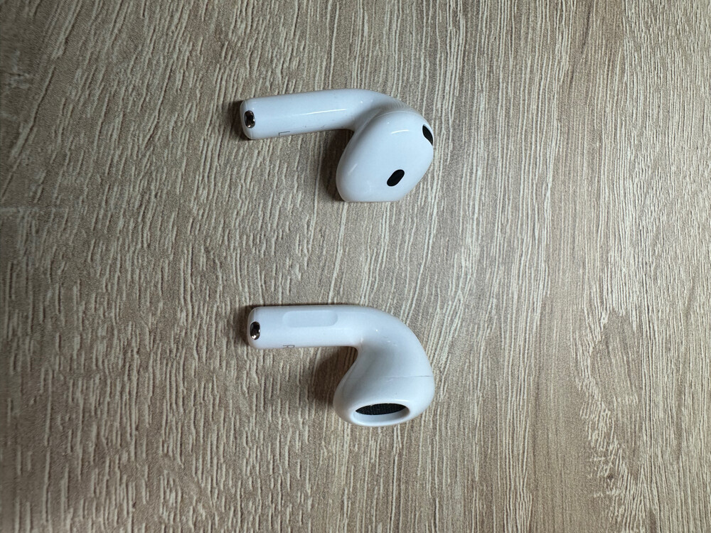 AirPods 4 with Active Noise Cancell - 2