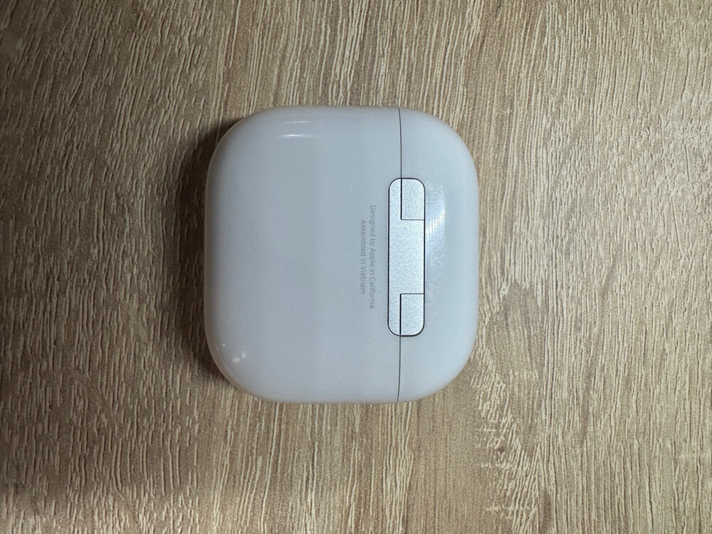 AirPods 4 with Active Noise Cancell - 3
