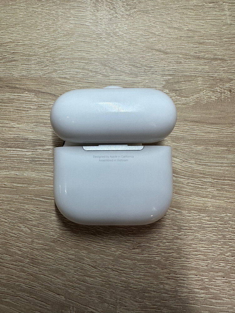 AirPods 4 with Active Noise Cancell - 4