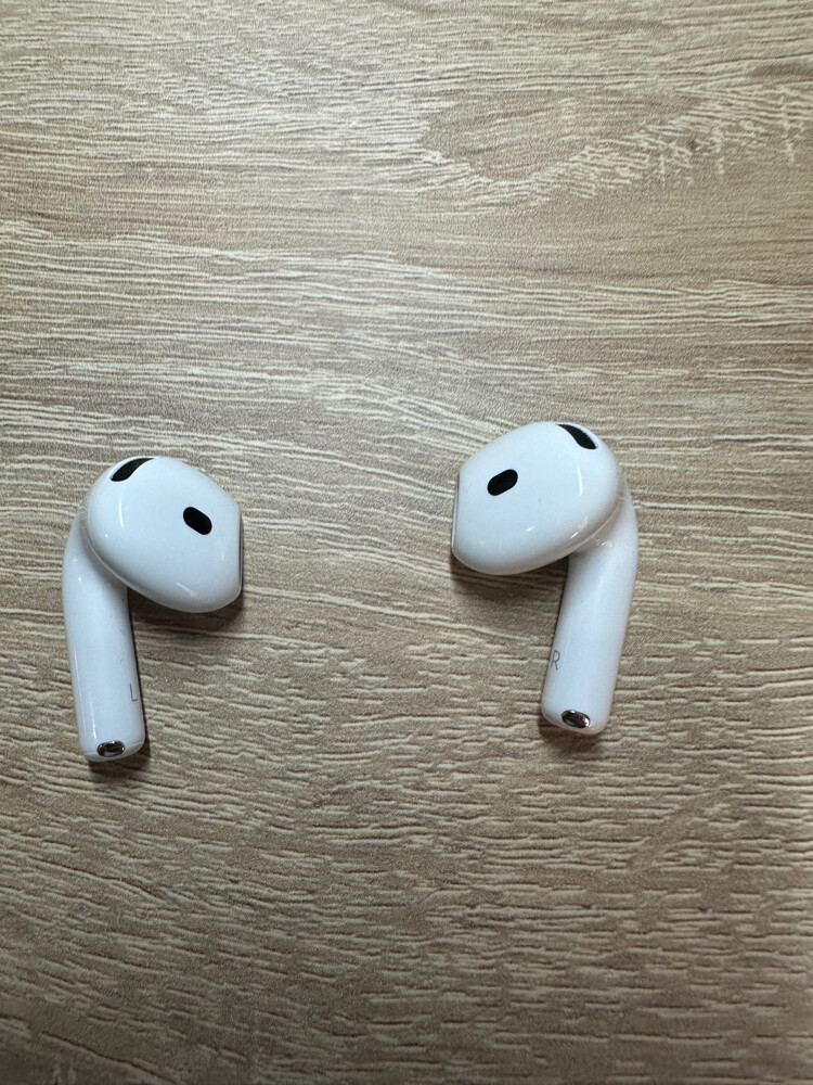 AirPods 4 with Active Noise Cancell - 12