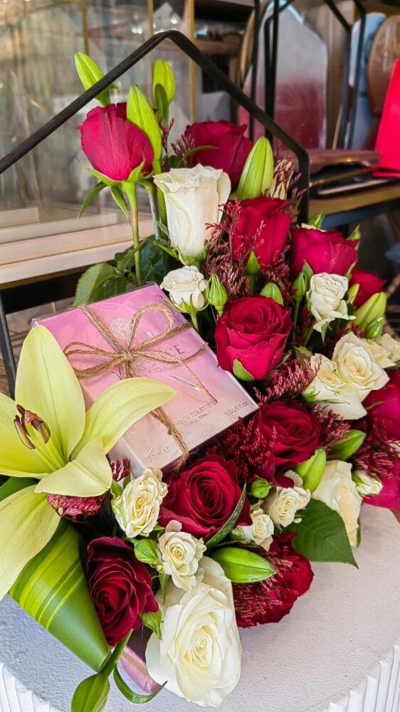 Balloons and Flowers - 15