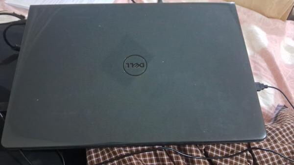 Dell inspiron 15 3000 series - 8
