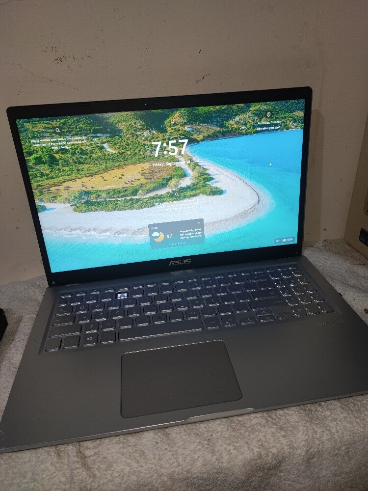 ASUS 11th Gen i3 Laptop 256 GB SSD - 1