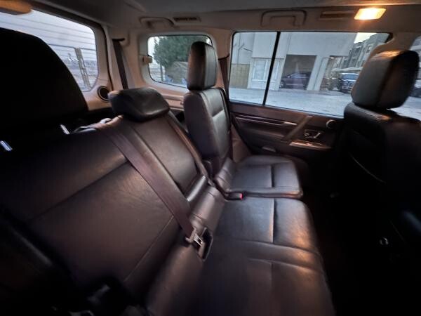 Mitsubishi Pajero 2017  3.8L - 7