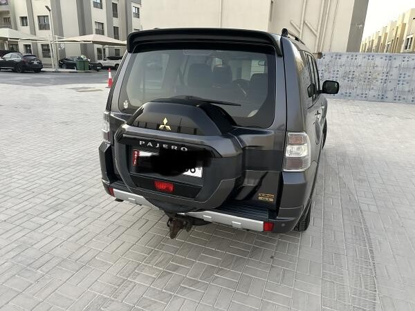 Mitsubishi Pajero 2017  3.8L - 11