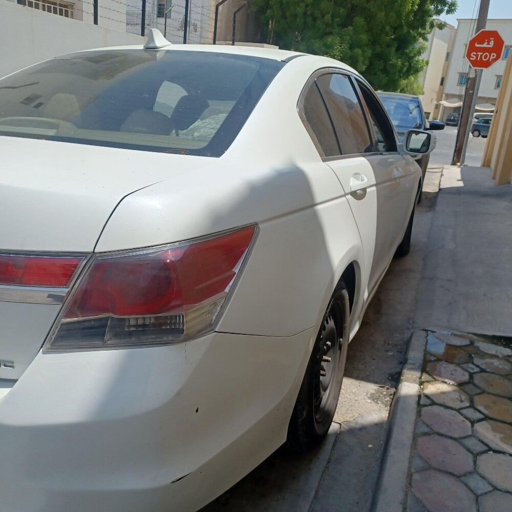 Honda Accord 2012 model - 4