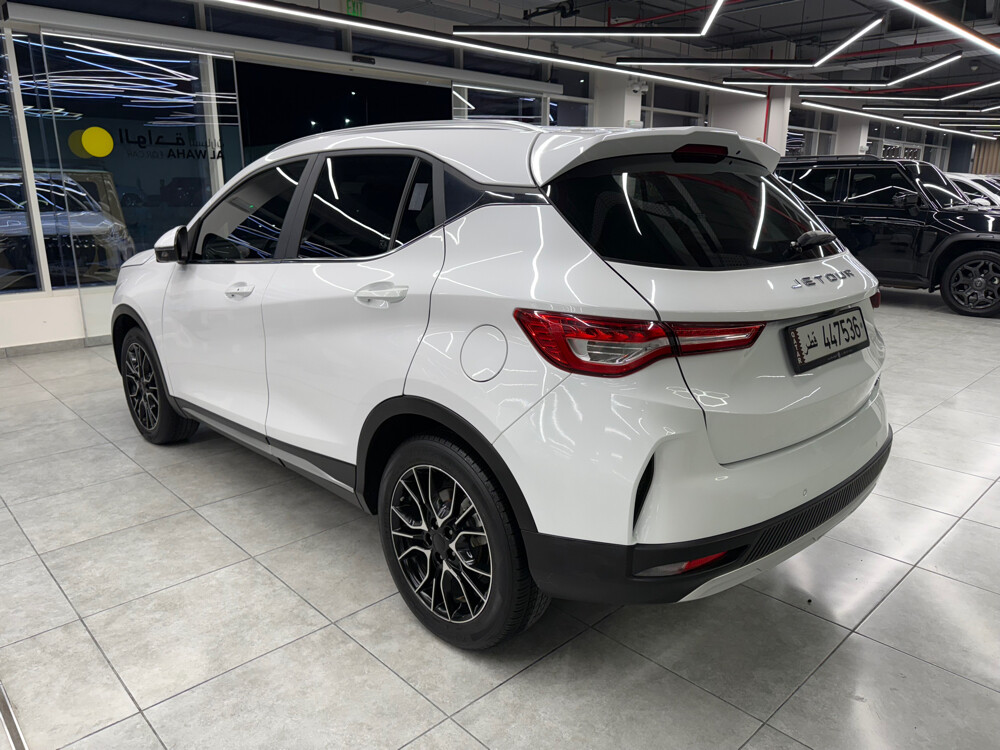 jetour X50 2025 luxury full option - 5