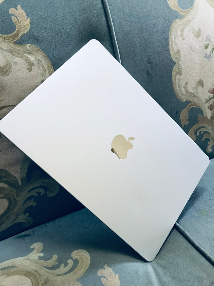 MacBook (M2 Air) Icloud lock - 1