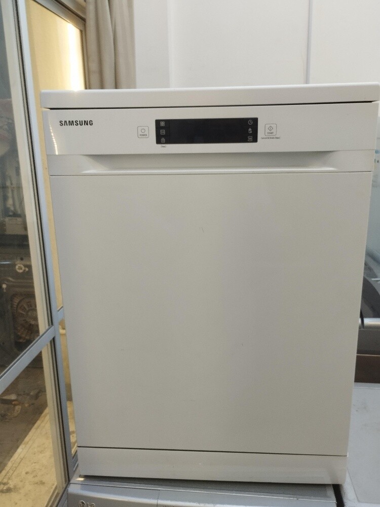 Samsung Dishwasher For sale Clean - 13
