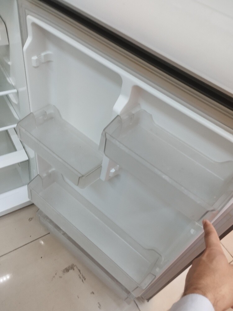 LG like New Fridge for Sale - 5