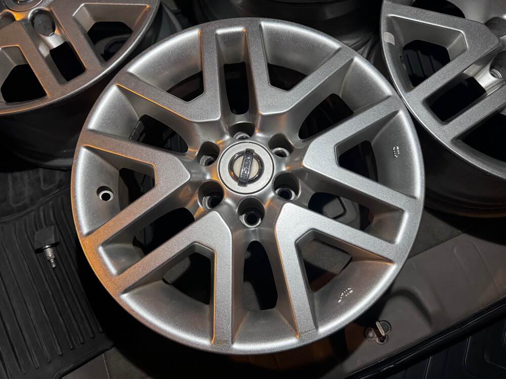 Nissan Xterra 4.0S 2014 Wheels - 2