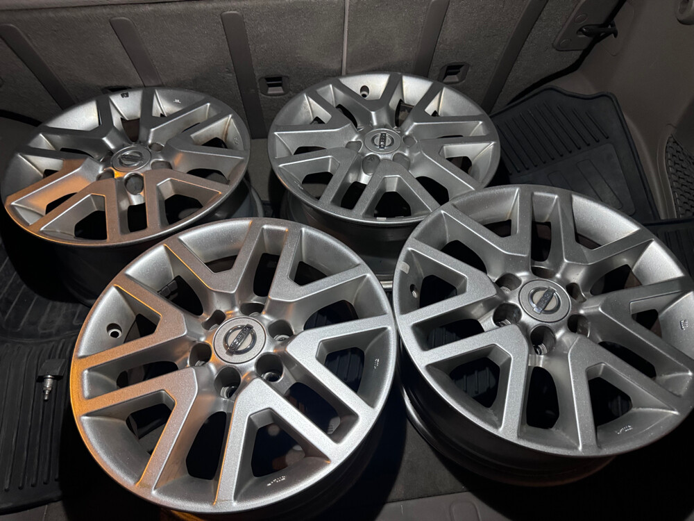 Nissan Xterra 4.0S 2014 Wheels - 1