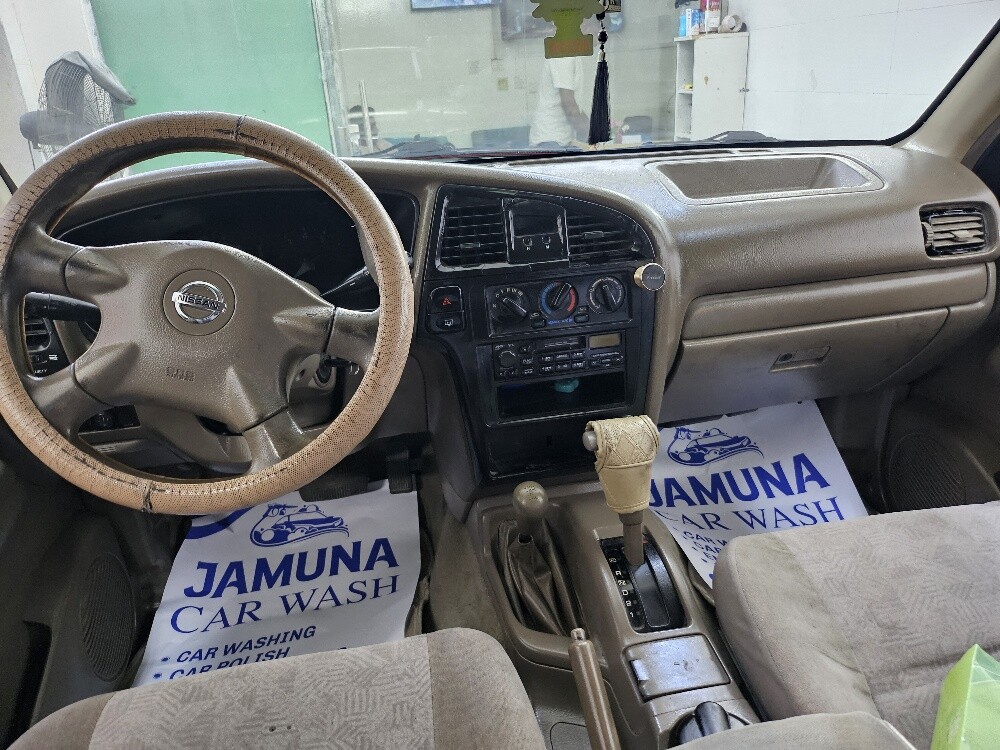 Nissan pathfinder 2003 4x4. 2500cc - 3