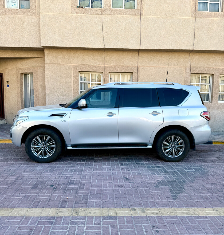 NISSAN PATROL 2015 (Platinum) - 1