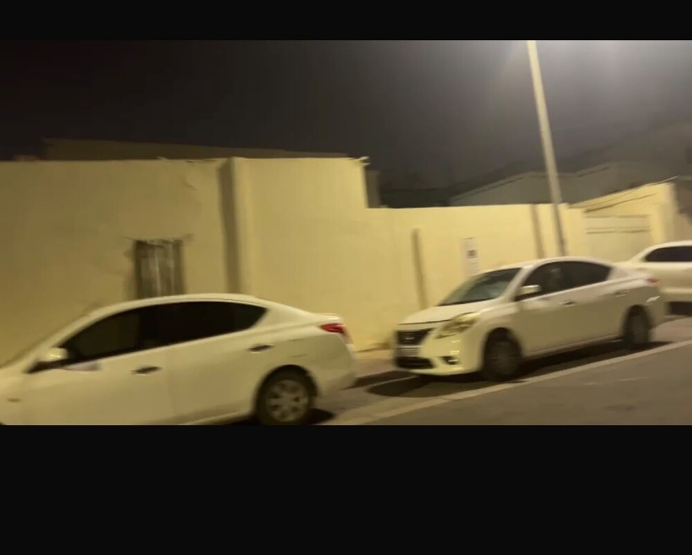 للبيع بيت شعبي مدينة خليفه ج - 2